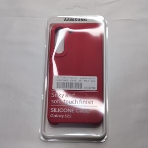 Samsung Galaxy S22 Red Silicone Cover